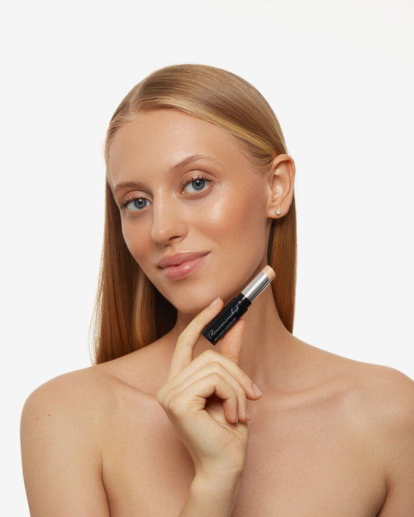 Sexy Silky Concealer LIGHT - Romanovamakeup