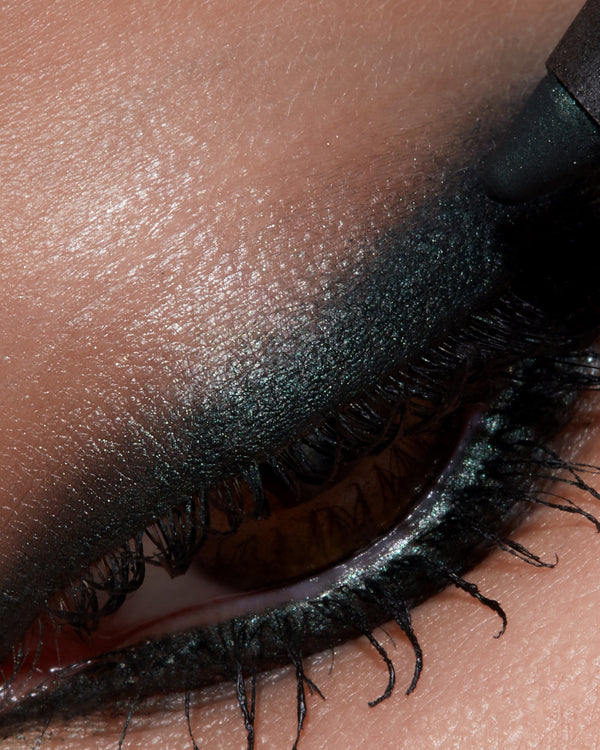 Sexy Smoky Eye Pencil EMERALD - Romanovamakeup