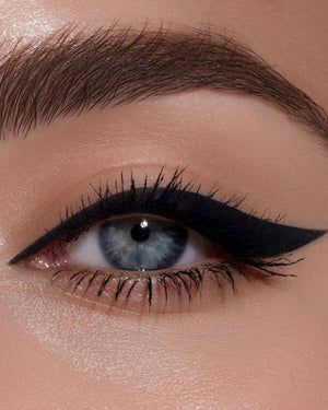 Sexy Smoky Eye Pencil Mini CARBON BLACK - Romanovamakeup