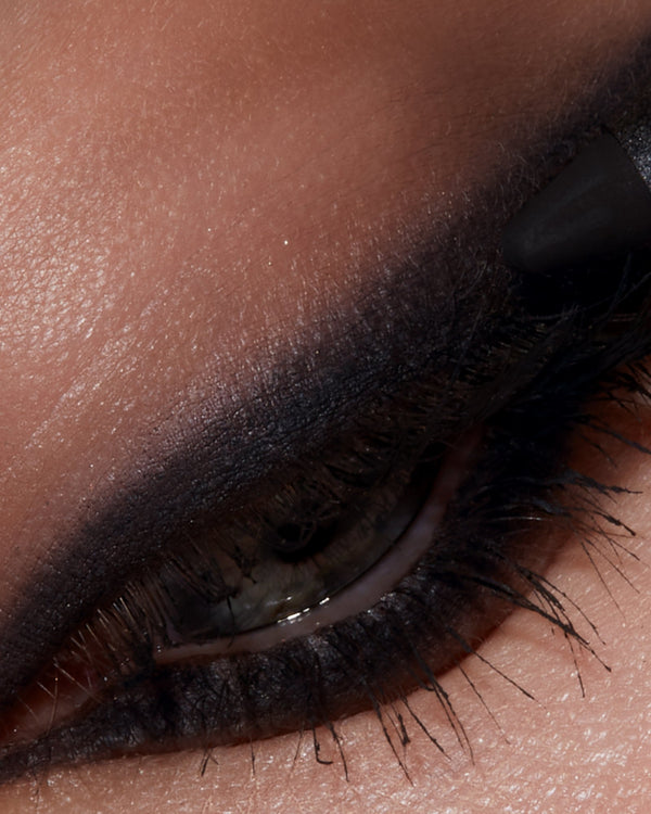 Sexy Smoky Eye Pencil Mini CARBON BLACK - Romanovamakeup